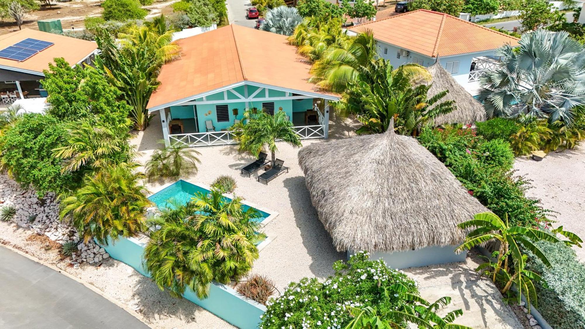 Paradise Apartments - Curacao Fontein Buitenkant foto