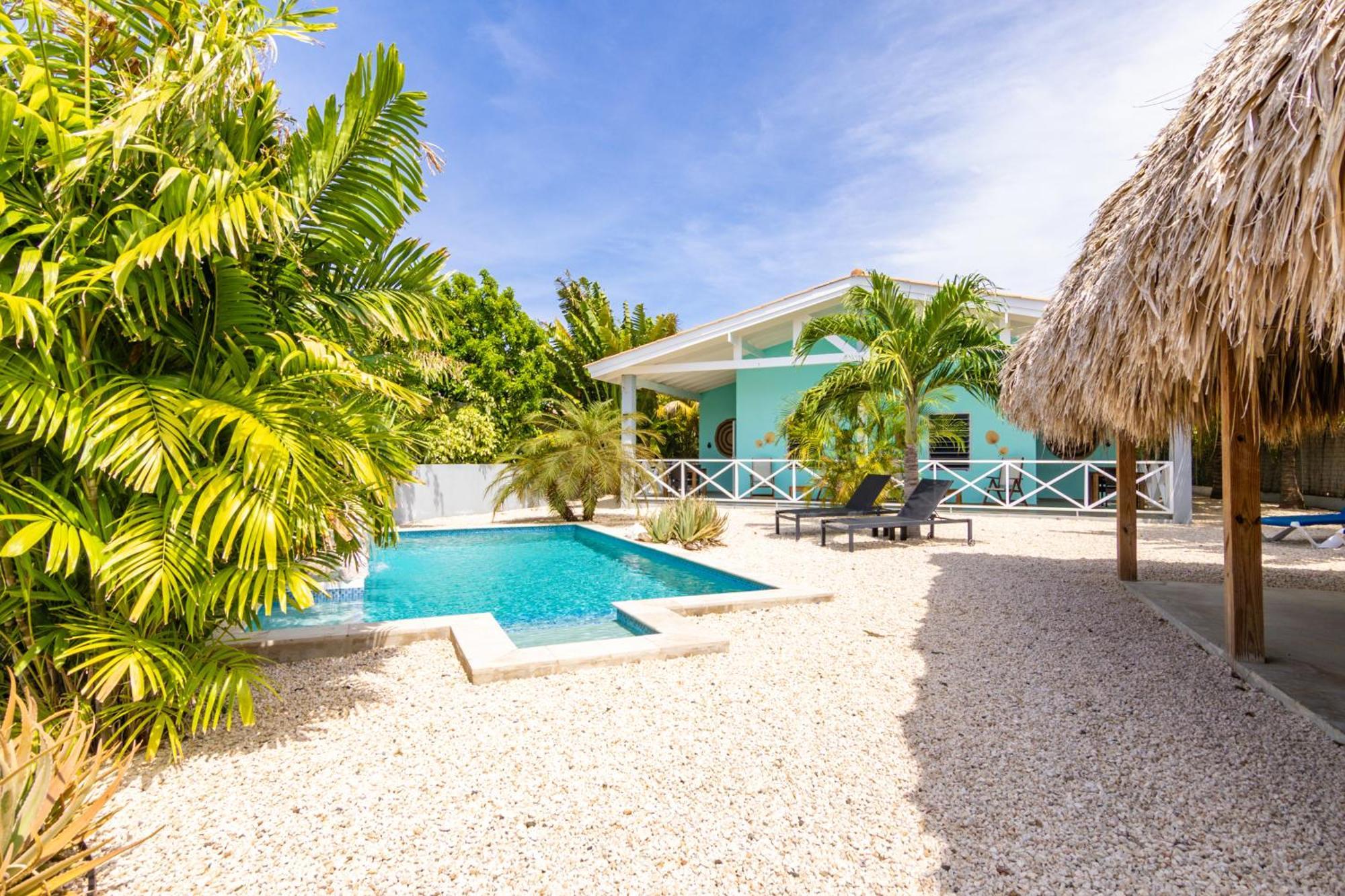 Paradise Apartments - Curacao Fontein Buitenkant foto
